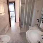 Residenza Agrifoglio-4 By Interhome דירה לואינו